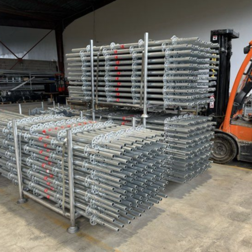Lot complet de 300 m² d’échafaudage Layher universel multidirectionnel – occasion proche du neuf.