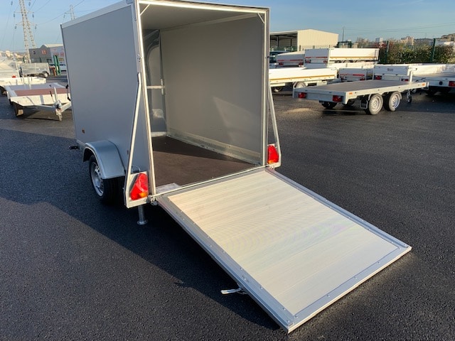 fourgon_lider_42920-6 FOURGON LIDER 42930 – 230 x 135 x 157 cm – 750 kg Freiné